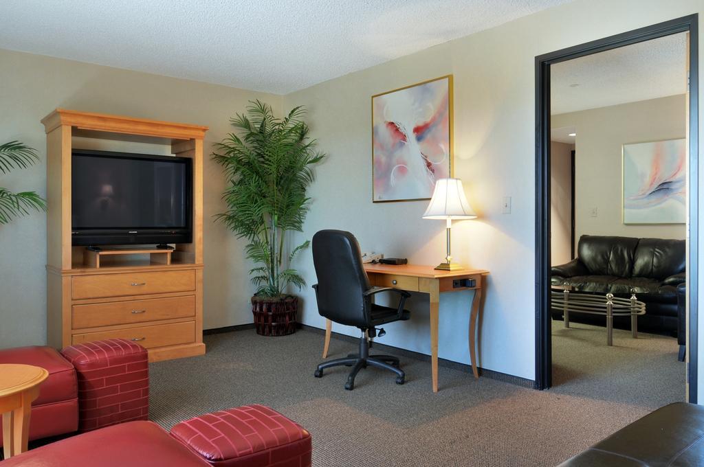 Red Lion Hotel Denver Southeast 奥罗拉 客房 照片